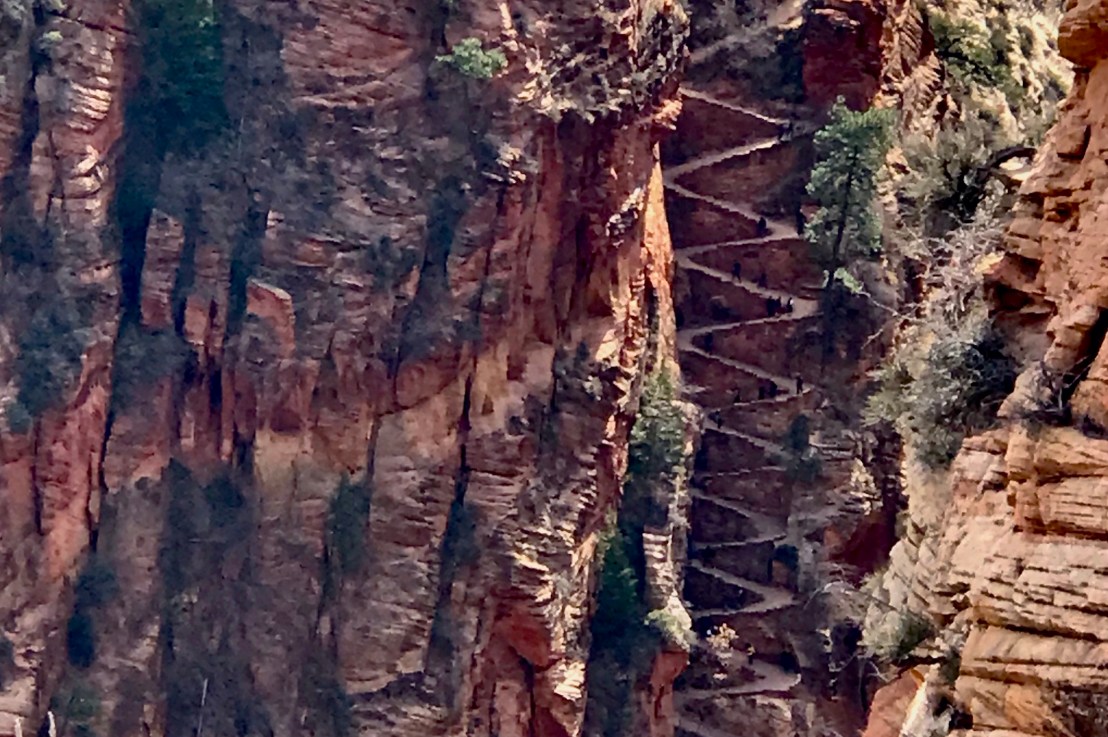 West Rim Trail – Angels Landing & Walter’s Wiggles&nbsp;Viewpoint